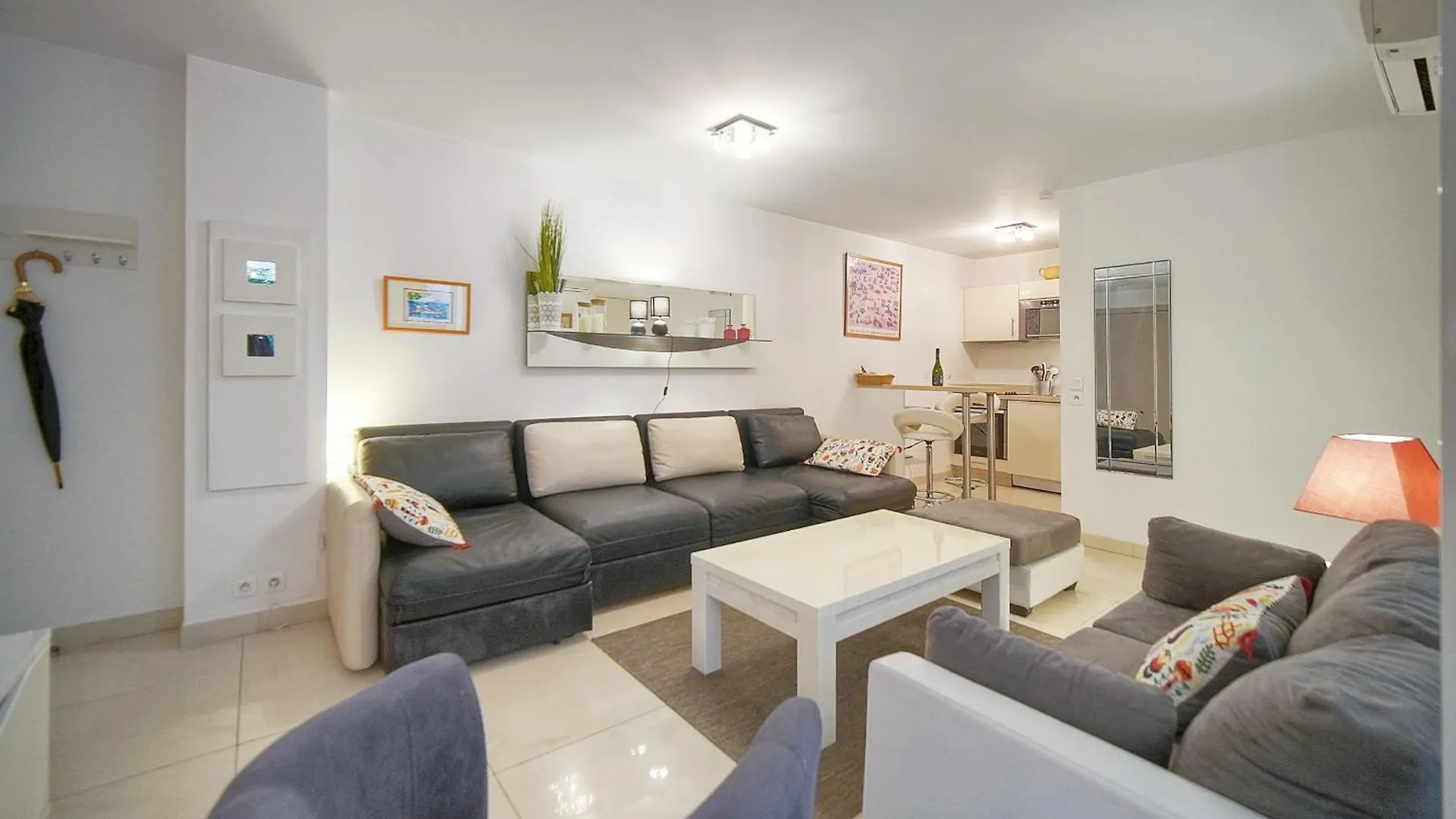 2 Pieces Moderne Avec Terrasse A1B263 Apartment Cannes